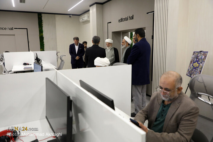 Photos: Acting President of University of Religions and Denominations visits ABNA News Agency