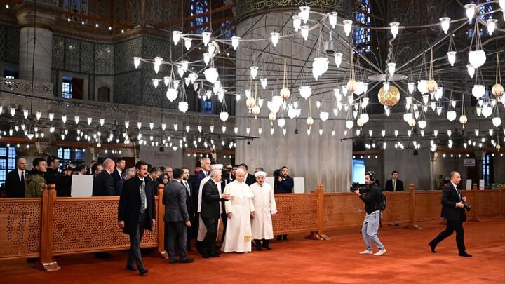 بازید پاپ از »مسجد آبی« استانبول + تصاویر