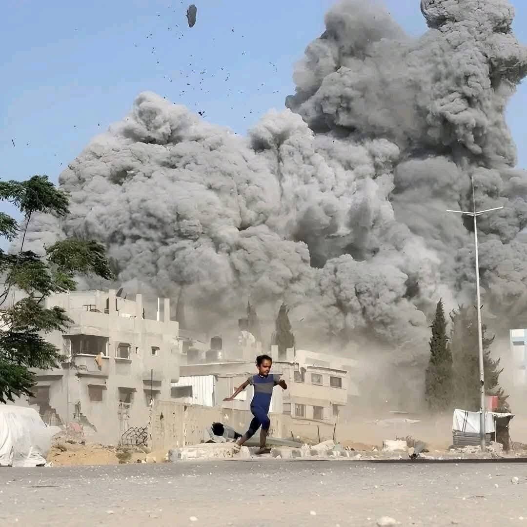 Israeli Strikes Kill Palestinian Man, Injure Civilians in Gaza; 350 Deaths Amid Ceasefire Violations