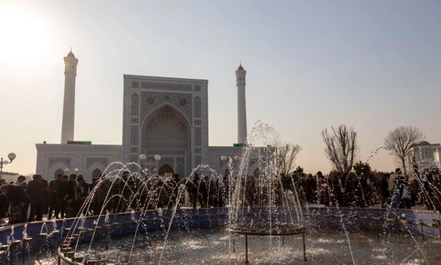 مساجد سراسر ازبکستان نماز باران اقامه کردند + تصاویر