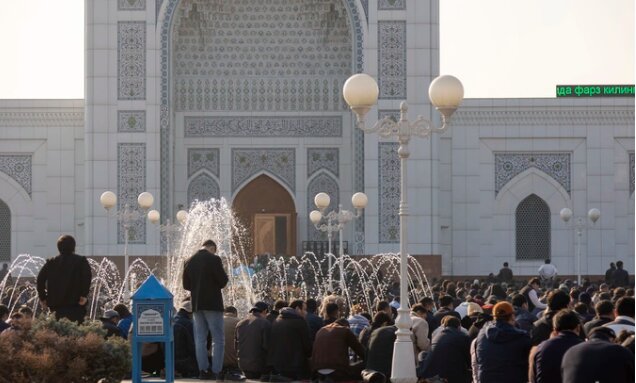 مساجد سراسر ازبکستان نماز باران اقامه کردند + تصاویر