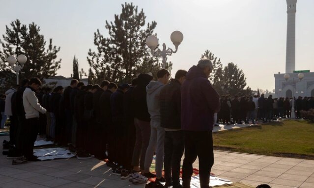 مساجد سراسر ازبکستان نماز باران اقامه کردند + تصاویر