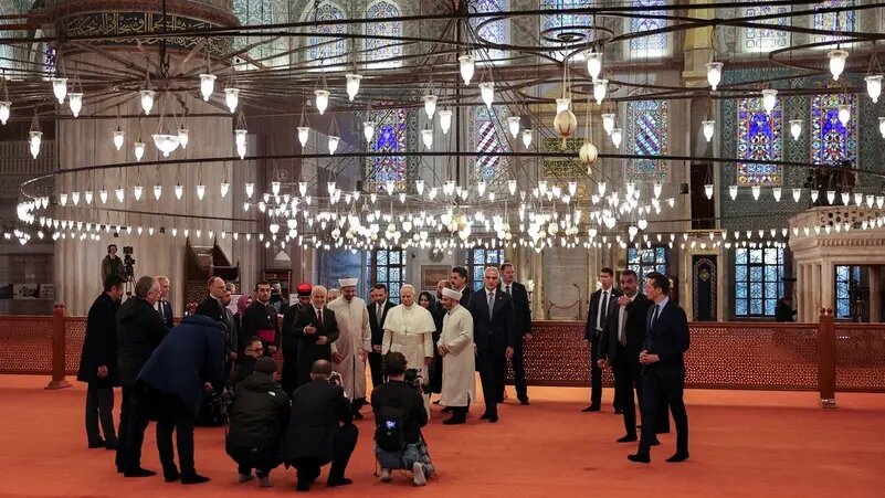 بازید پاپ از مسجد آبی استانبول + تصاویر