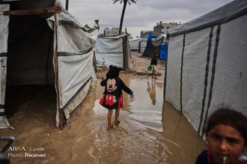 ဂါဇာတွင် ဆောင်းရာသီမိုးရွာသွန်းမှုသည် နှစ်နှစ်ကြာစစ်ပွဲအပြီး ပါလက်စတိုင်းလူမျိုးများအတွက် ဒုက္ခ အသစ် တစ်ခု ဖြစ် ။ ။ Photos