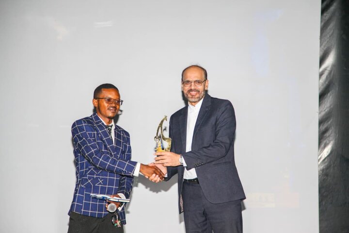 جایزهٔ جشنوارهٔ بین‌المللی «تانزانایت» به انیمیشن «افسانهٔ سپهر» اهدا شد