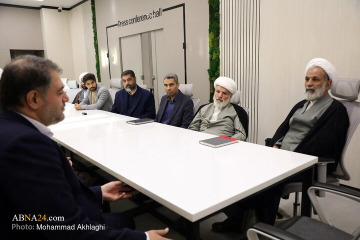 Foto / Dinler ve Mezhepler Üniversitesi Rektör Vekilinin ABNA Haber Ajansını Ziyareti