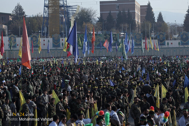 Reportaja wêneyî" an | Manewereke mezin a hêzên çekdar yên Basijê li Tehranê