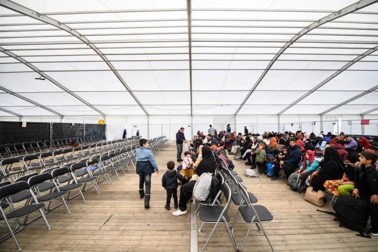 دستور دولت ترامپ برای توقف کامل صدور ویزای آمریکا برای افغانستانی‌ها