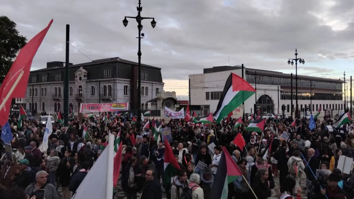 Portugal marks Solidarity Day with mass marches backing Palestine