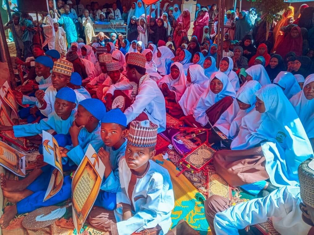 پایان دوره تلاوت تلاوت قرآن توسط دانش‌آموزان مدرسه فودیه نیجریه + تصاویر