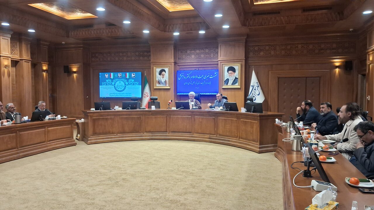 گزارش روانبخش، نماینده مردم قم از پیشرفت ابرپروژه‌های عمرانی؛ فرودگاه تا دو سال و نیم دیگر به بهره‌برداری می‌رسد