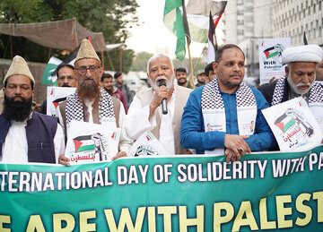 کراچی:فلسطینی عوام کی حمایت میں احتجاجی مظاہرہ