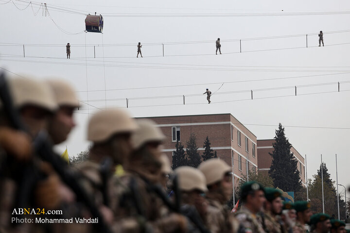 တီဟီရန် တွင် ဗစီးဂျ်ဂျီများ ၏ စစ်ရေးပြအခမ်းအနား ။ ။ Photos