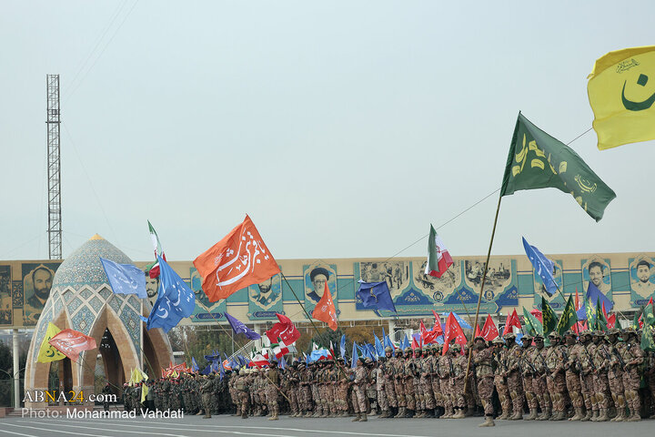 တီဟီရန် တွင် ဗစီးဂျ်ဂျီများ ၏ စစ်ရေးပြအခမ်းအနား ။ ။ Photos