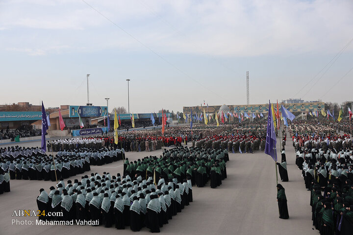 တီဟီရန် တွင် ဗစီးဂျ်ဂျီများ ၏ စစ်ရေးပြအခမ်းအနား ။ ။ Photos