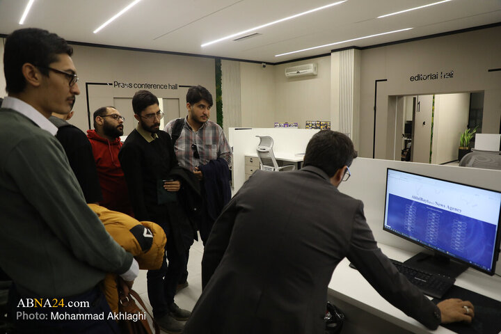 بازدید فعالان نشریات دانشجویی دانشگاه قم از خبرگزاری بین‌المللی ابنا