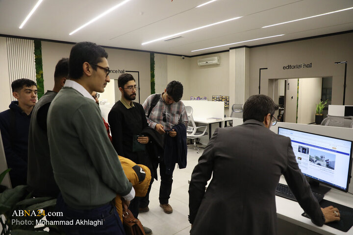 بازدید فعالان نشریات دانشجویی دانشگاه قم از خبرگزاری بین‌المللی ابنا