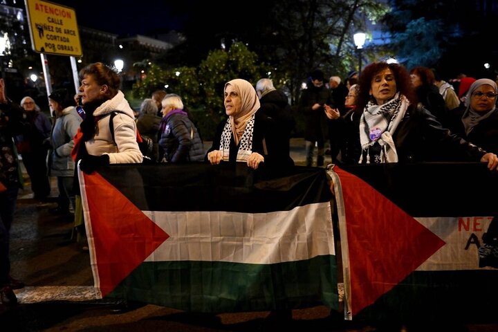 Informe fotográfico |Manifestación en Madrid condena el plan colonial de Trump y Netanyahu contra Gaza