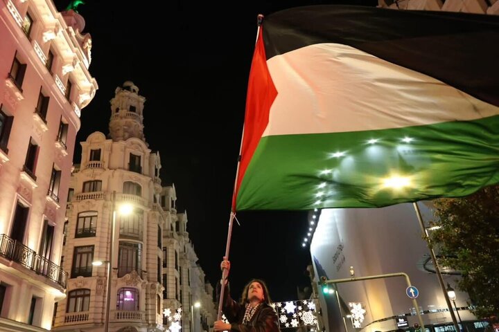 Informe fotográfico |Manifestación en Madrid condena el plan colonial de Trump y Netanyahu contra Gaza
