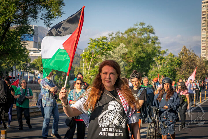 Informe fotográfico |Día Internacional de Solidaridad con Palestina en Santiago de Chile: policía reprime a manifestantes pacíficos