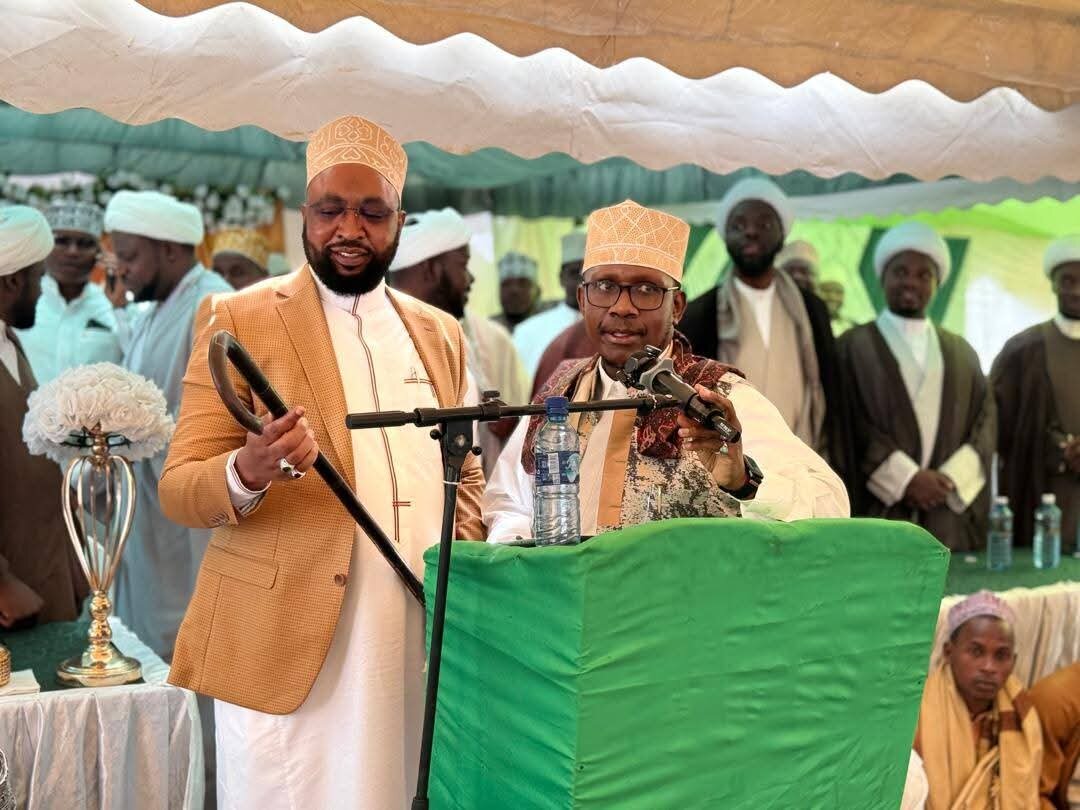 Rehma ya Mtume (saww) Yawakutanisha na kuwaunganisha Waislamu Mjini Nakuru | Ni Maulid Adhimu Iliyowavutia Waumini kutoka Kenya na Tanzania +Picha