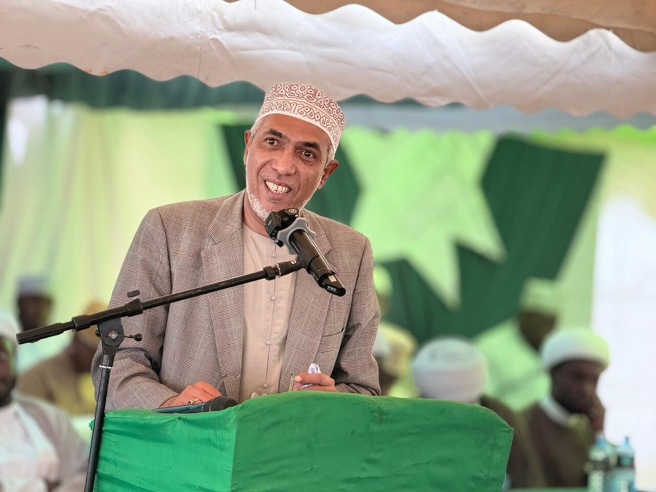 Rehma ya Mtume (saww) Yawakutanisha na kuwaunganisha Waislamu Mjini Nakuru | Ni Maulid Adhimu Iliyowavutia Waumini kutoka Kenya na Tanzania +Picha