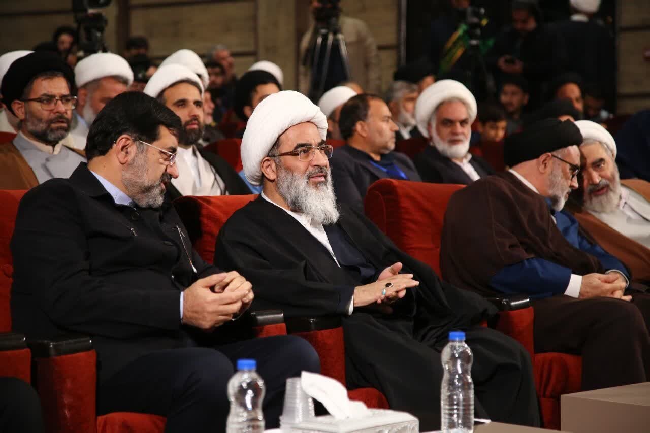 Di merasima vekirina 48emîn pêşbirka neteweyî ya Qurana Pîroz de;
Fazel Lenkeranî: Yekane rêya îslahkirina civakê, pêbendbûna bi rastî ya Quranê ye