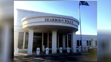 美国政客因警方未支持焚经而提起诉讼！