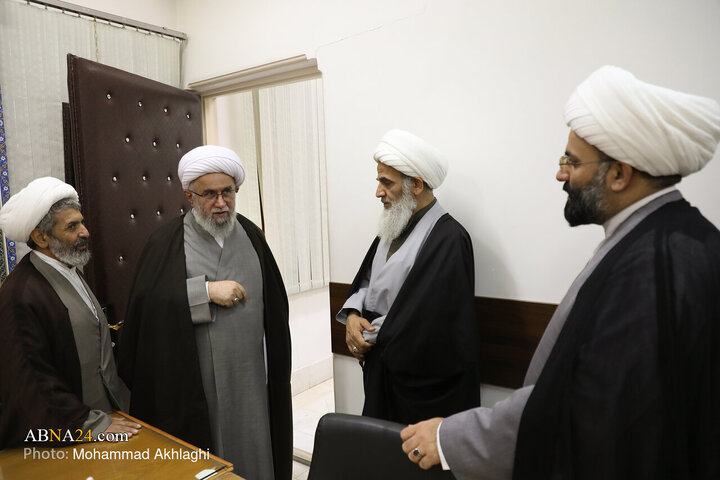 تقرير مصور/ منظمو مؤتمر إحياء ذكرى آية الله يزدي الدولي يلتقون آية الله رمضاني