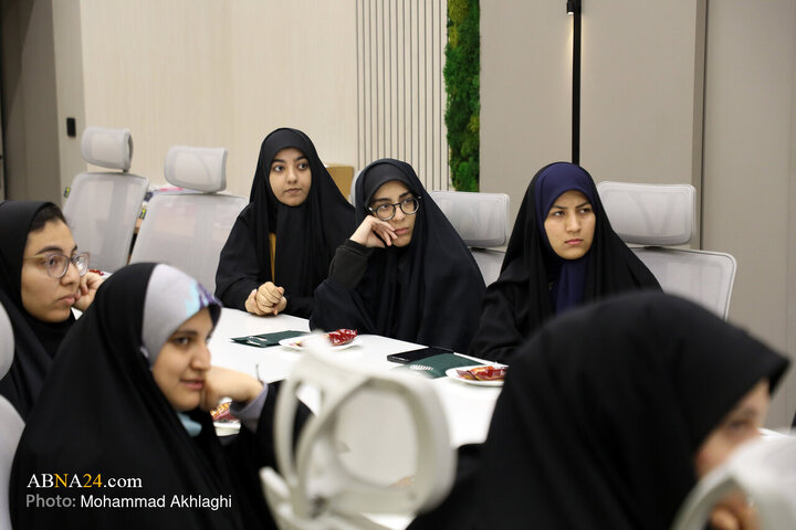 Photos: Student journalists from Qom University visit ABNA International News Agency
