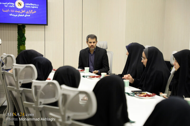 Photos: Student journalists from Qom University visit ABNA International News Agency