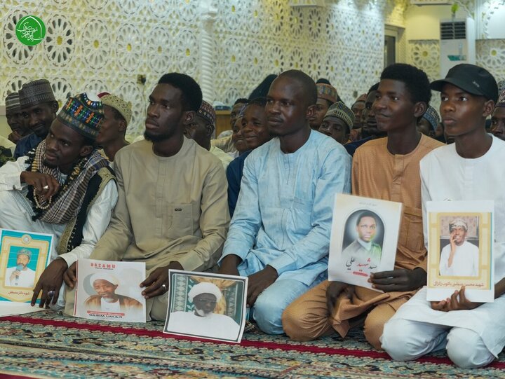 تقرير مصور/ الشيخ الزكزاكي يستقبل عوائل الشهداء في مقر إقامته بالعاصمة النيجيرية