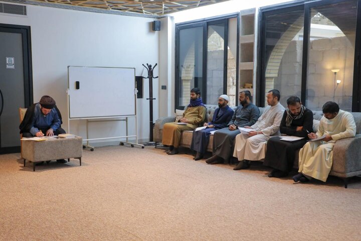 تقرير مصور/ انعقاد الدورة الحادية عشرة في تعليم أحكام التلاوة لطلبة العلوم الدينية في النجف الأشرف