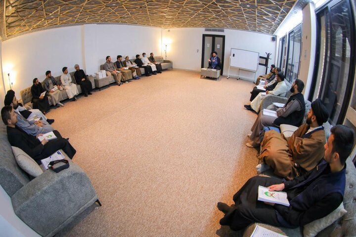 تقرير مصور/ انعقاد الدورة الحادية عشرة في تعليم أحكام التلاوة لطلبة العلوم الدينية في النجف الأشرف