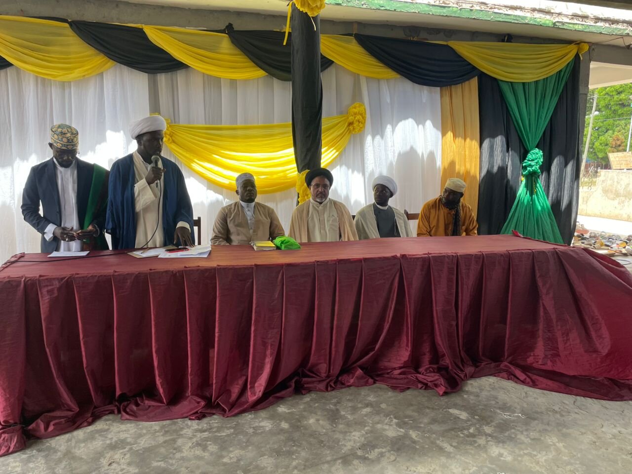 حوزه علمیه امام رضا(ع) تانزانیا، مراسم هفتمین فارغ‌التحصیلی دانش‌آموختگان خود را برگزار کرد