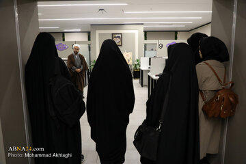 "Rapora wêneyên: Seredana çalakvanên kovarên xwendekarî ya Zanîngeha Qom ji Ajansa Nûçeyan a Navneteweyî Abna"