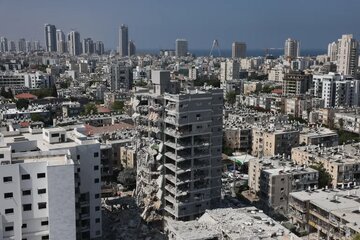 عمدة مدينة "بات يام" الإسرائيلية يحذر سكانها من التخابر مع إيران