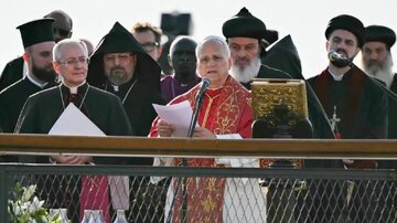 Pope Leo XIV Condemns Islamophobia, Anti-Refugee Policies in Europe, U.S.