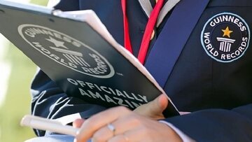 গিনেস বুক কর্তৃপক্ষ ইসরায়েলকে বয়কট করল।