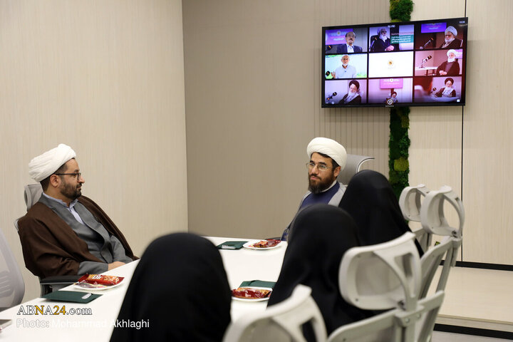 تقرير مصور/ أعلاميو جامعة قم يزورون وكالة أبنا للإطلاع على انتاج الأخبار وصناعة المحتوى الإعلامي