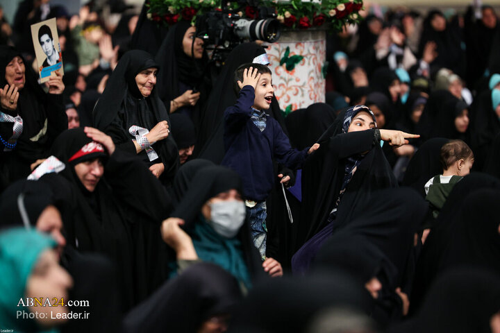 دیدار هزاران نفر از زنان و دختران با رهبر معظم انقلاب