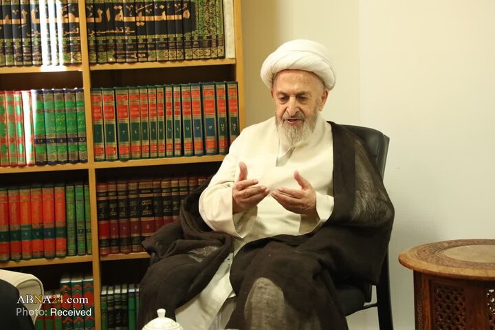 نصیحتی پدرانه از آیت‌الله سبحانی: شهادت حضرت زهرا(س) از مسلمات تاریخی است