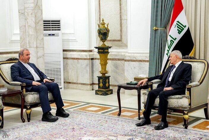 Iraqi President stresses stronger ties with Iran