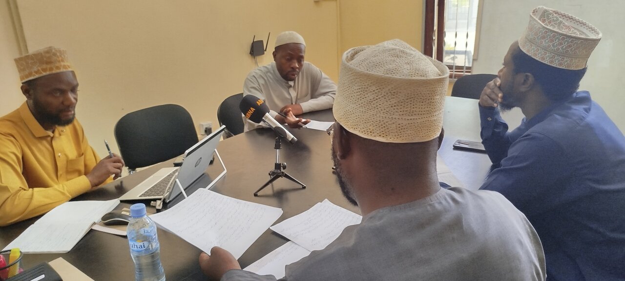 Kikao cha Kamati ya Elimu cha Jamiat Al-Mustafa – Dar es Salaam, Tanzania +Picha