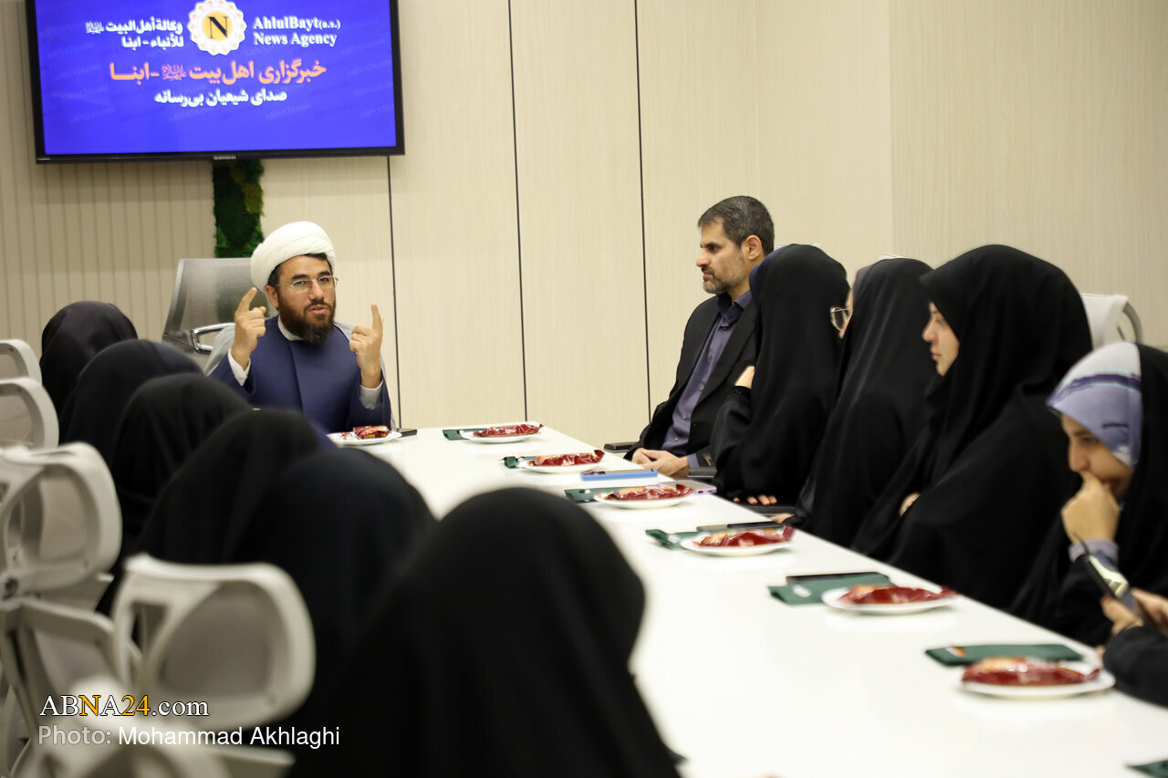 "Rapora wêneyên: Seredana çalakvanên kovarên xwendekarî ya Zanîngeha Qom ji Ajansa Nûçeyan a Navneteweyî Abna"