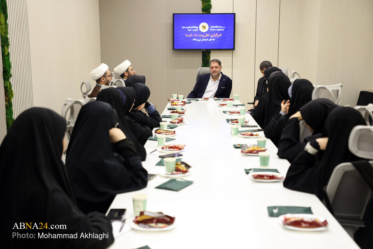 "Rapora wêneyên: Seredana çalakvanên kovarên xwendekarî ya Zanîngeha Qom ji Ajansa Nûçeyan a Navneteweyî Abna"