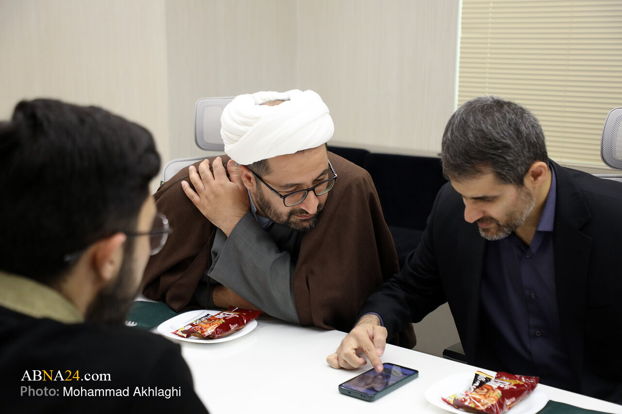 "Rapora wêneyên: Seredana çalakvanên kovarên xwendekarî ya Zanîngeha Qom ji Ajansa Nûçeyan a Navneteweyî Abna"