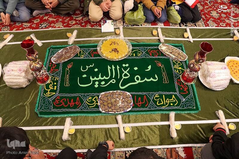 بزرگترین سفره‌ ام‌البنین(س) در بین الحرمین گسترده می‌شود