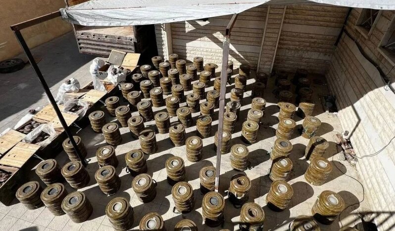 İdlib’de Sınır Hattı Alarmı: HTŞ İçişleri Yapılanması 1.250 Savaş Mayını Ele Geçirildiğini Açıkladı