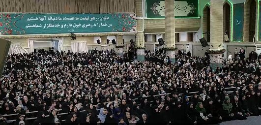 Rêberê Şoreşê: Jin ne ajanê malê ye, rêveber e